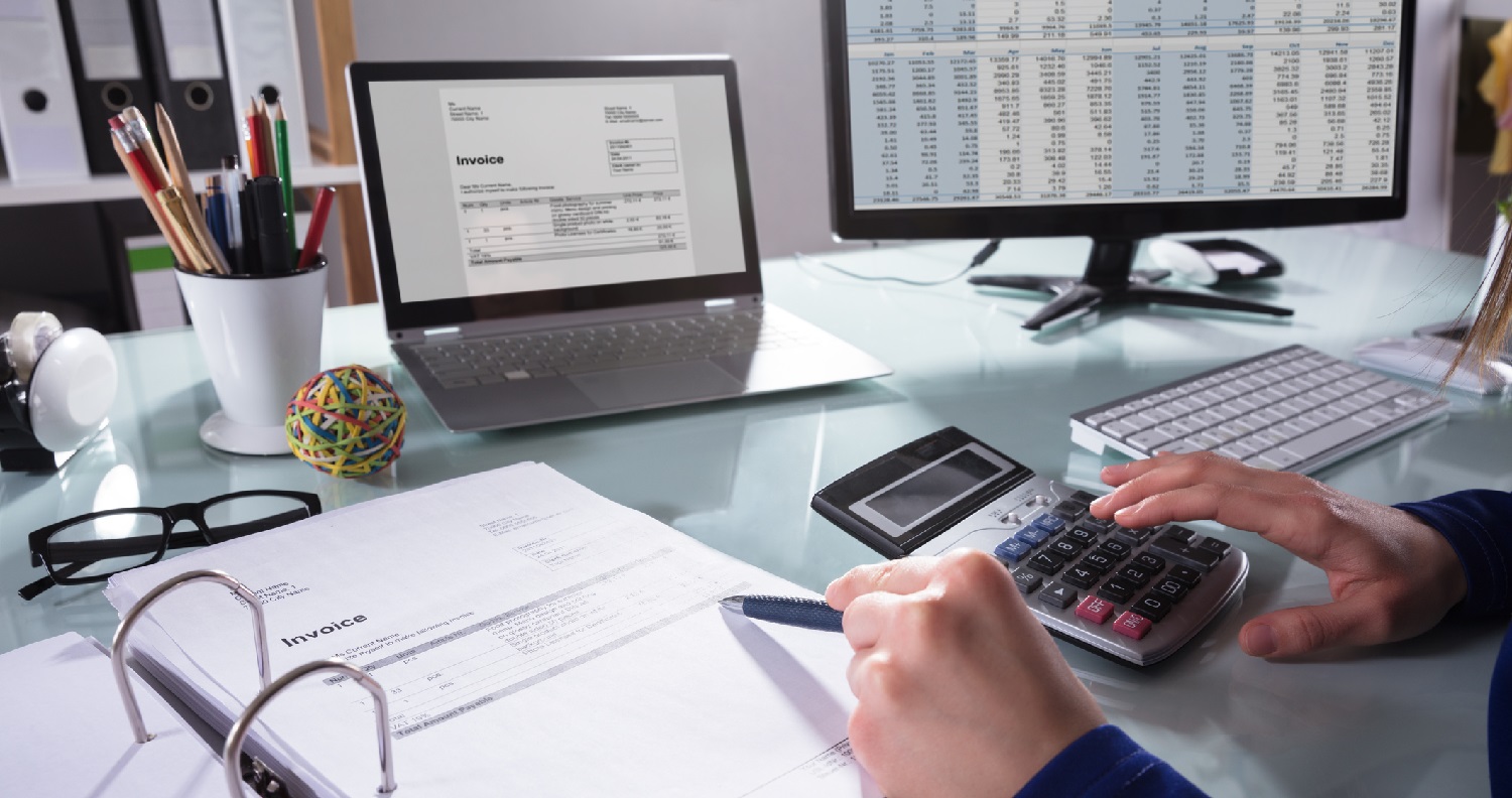 What are the key features to look for in accounting software?